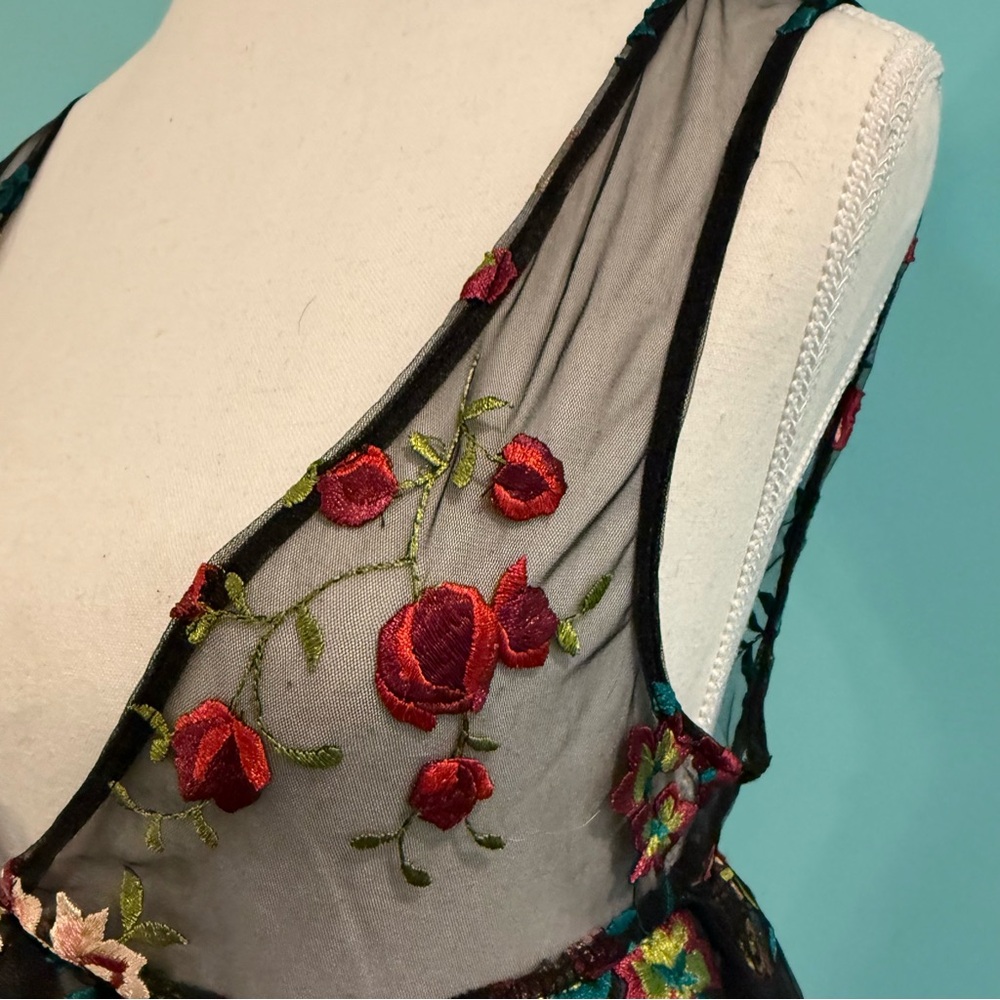 Ecote Floral Embroidered Sheer Top - Picture 8 of 8